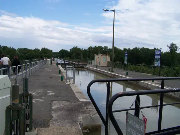 Borne de Recharge 18 Installateur borne de recharge Cuffy